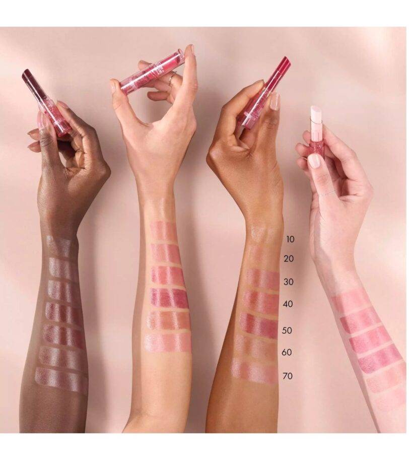 Swatches de los bálsamos labiales Catrice Care In Colours sobre distintos tonos de piel