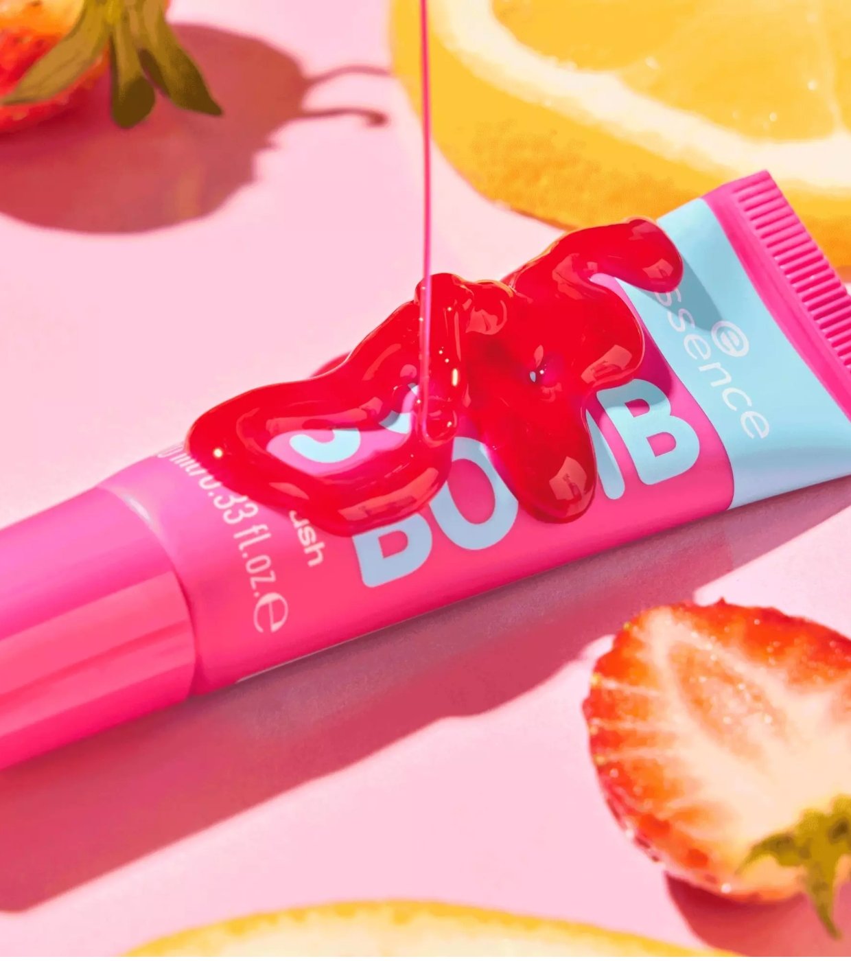 Swatch del colorete en gelatina Juicy Bomb Party Jelly Blush tono Cassis Crush