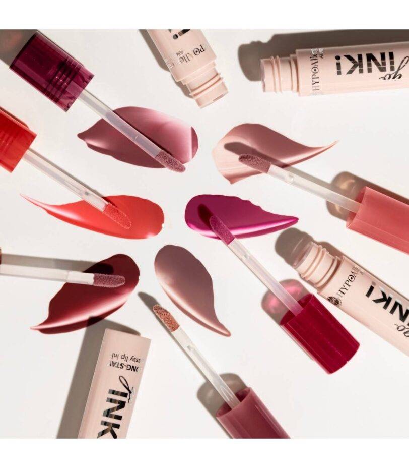 Composición de labiales líquidos hipoalergénicos Go Ink! con aplicadores y muestras de color
