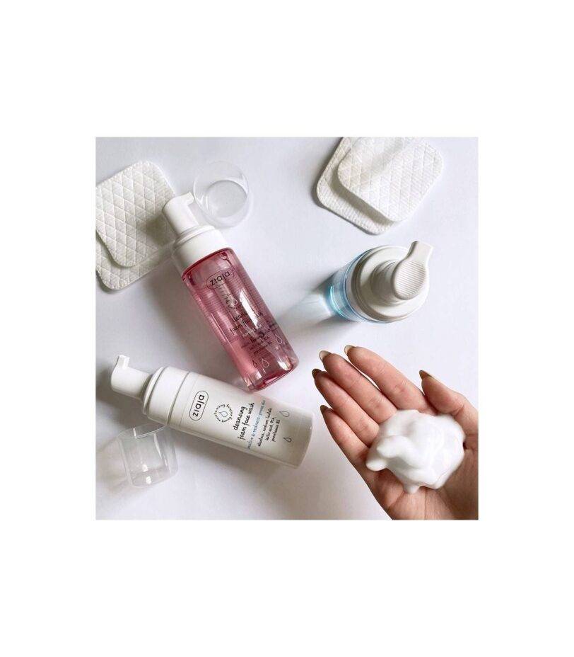 Textura en espuma del limpiador facial Ziaja para piel sensible