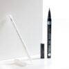 Delineador de ojos HYPO Ink Sharp Liner con corrector para perfeccionar el maquillaje