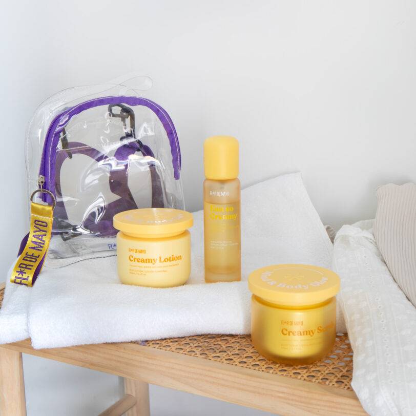 set Creamy Flor de Mayo con mochila transparente incluye loción corporal scrub y bruma corporal