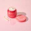 exfoliante corporal Juicy Flor de Mayo abierto mostrando su textura