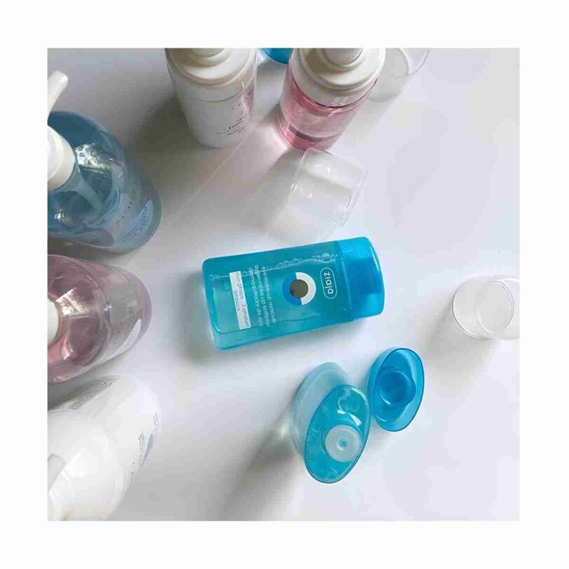Desmaquillante de ojos bifásico Ziaja en formato azul, indicado para retirar maquillaje de ojos incluso resistente al agua.