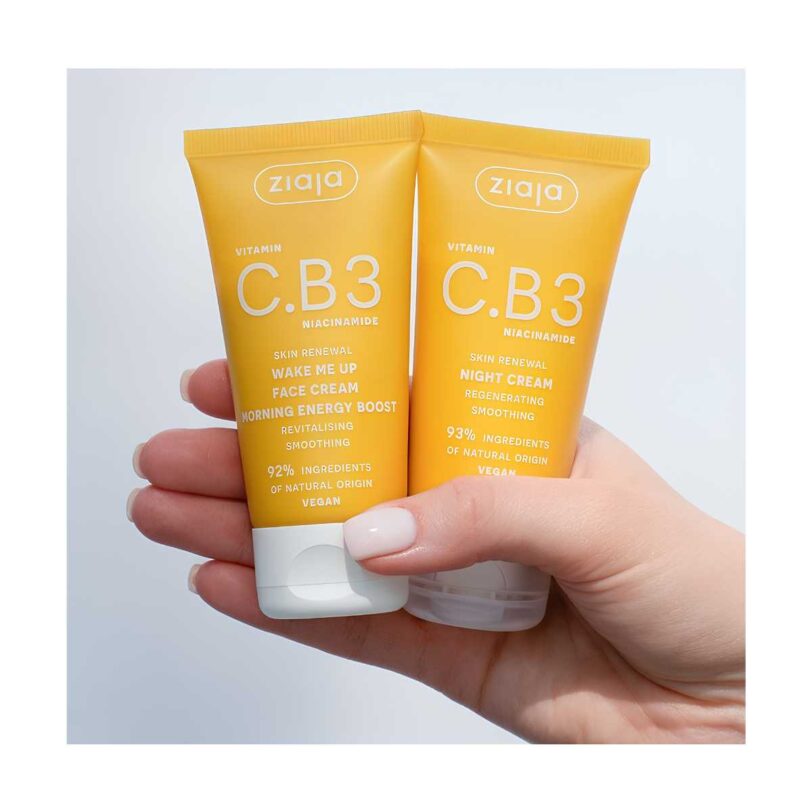 Crema facial de día Wake Me Up y crema facial regeneradora de noche Ziaja Vitamina C.B3.