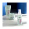Sérum de noche Ziaja Pullulan junto a otros productos de la línea facial antiedad.